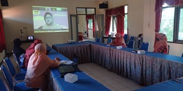 DWP Kemenag Temanggung Ikuti Webinar Nasional Penanganan Pasien Isoman Covid-19