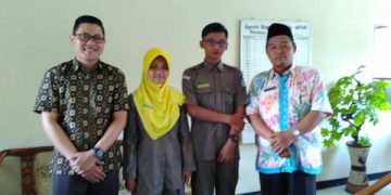Siswa MTsN Kedu Menambah Wawasan Jurnalistik lewat Penerbitan Majalah Madrasah