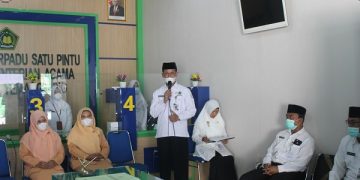 PTSP Memberikan Pelayanan Prima Kepada Masyarakat