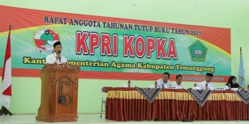 Koperasi Merupakan Usaha Bersama Dengan Azas Kekeluargaan Dan Demokrasi Ekonomi