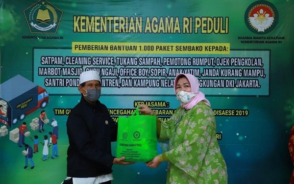 Kemenag Peduli Bantu Masyarakat Terdampak Covid-19
