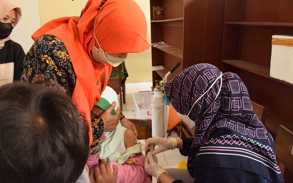 Vaksinasi Dosis Kedua MIN 1 Temanggung