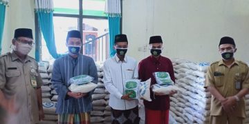 UPPZ Kemenag Kab. Temanggung Bagikan  Masker,  Sabun Cuci Tangan dan Hand Sanitizer