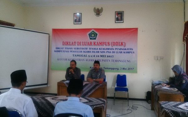 Penutupan DDLK Penyuluh Agama Islam Non PNS Kankemenag Kabupaten Temanggung