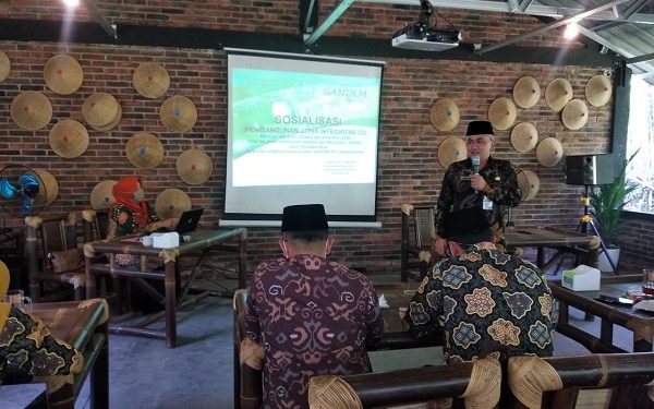Pegawai KUA Ikuti Sosialisasi Pembangunan Zona Integritas