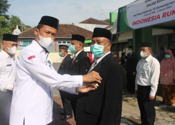 46 ASN Kemenag Kab. Temanggung Terima Satyalancana Karya Satya
