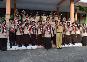 Kemah Santri Mengembangkan Pola Pikir Anak-Anak