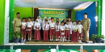 Berbagi Kepada Mereka yang Membutuhkan