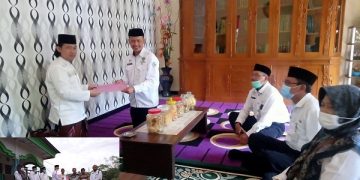 Kepala Kemenag Kab. Temanggung Serahkan Bantuan kepada Masjid dan Pondok Pesantren