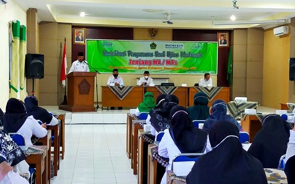Sosialisasi Penyusunan Soal Ujian Madrasah Kankemenag Kab. Temanggung