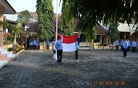 Upacara Peringatan HUT Proklamasi Kemerdekaan RI Ke 71 Kankemenag Kab. Temanggung