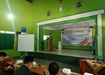 Guru MAN Temanggung Ikuti Seminar Pendidikan