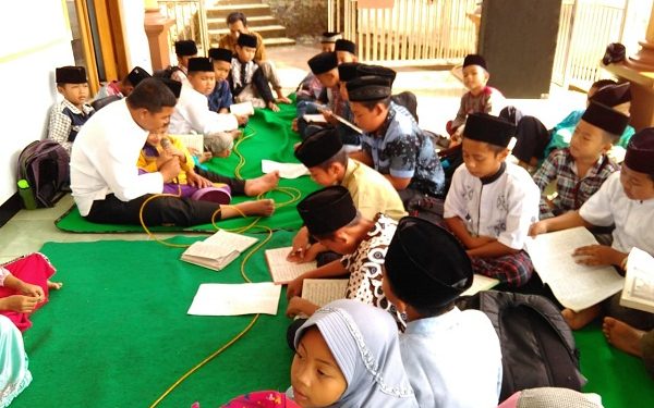 Maulid Nabi SAW  Sarana Penanaman Pendidikan Karakter Anak