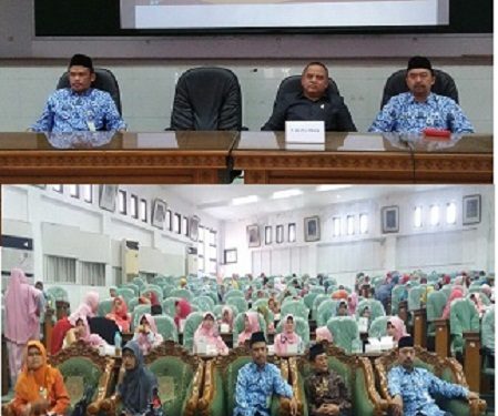 Guru Menyelamatkan Moral Bangsa