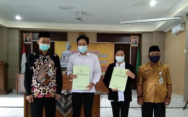 21 Orang Penyuluh Agama Buddha Non PNS Terima SK