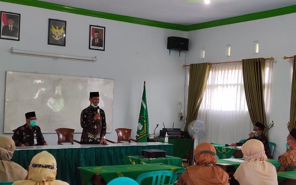 Pembinaan Guru Dan Pegawai MTs Negeri 1 Temanggung