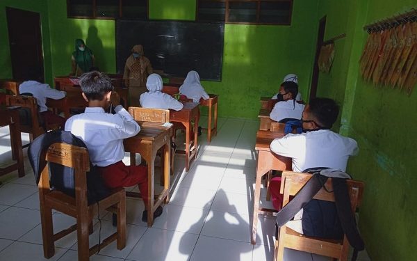 Madrasah Ibtidaiyah Laksanakan Ujian Madrasah secara Luring di Masa Pandemi