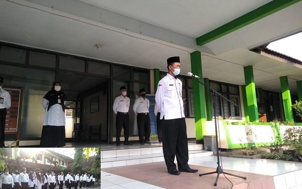 Apel Perdana dengan Pakaian Dinas Baru