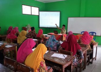 Guru Harus Menguasai Teknik Penyusunan Soal dengan Baik