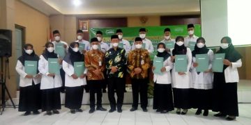 14 Orang Guru Terima SK CPPPK