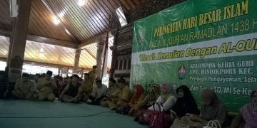 Meraih Kemuliaan Dengan Al Quran