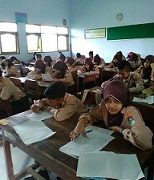 Siswa MTsN Kedu Ikuti  Ulangan Tengah Semester