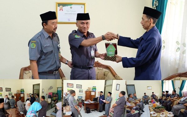 Menimba Ilmu dengan Silaturrahim dan Studi Banding