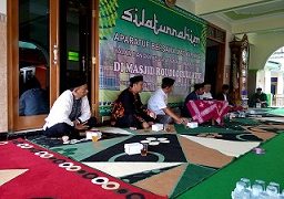 Memakmurkan Masjid Dengan Safari Jum'at