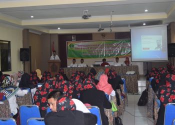 Guru RA Manfaatkan Teknologi sebagai Alat Bantu dalam Mengajar