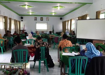 Guru Mapel Akidah Akhlak Mengikuti Bimtek Virtual