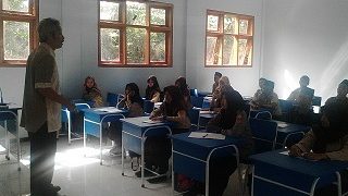 Wakil Bupati Mengajar Di Pondok Pesantren Karang Santri Bandunggede Kedu