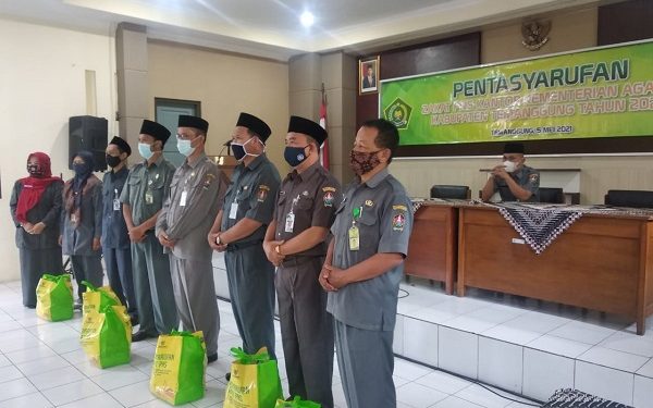 UPZ Kemenag  Kab. Temanggung Salurkan 500 Paket Sembako