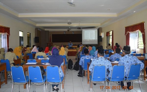 Rakor Bedah Instrumen Akrediatsi Seksi Pendidikan Madrasah Kankemenag Kabupaten Temanggung