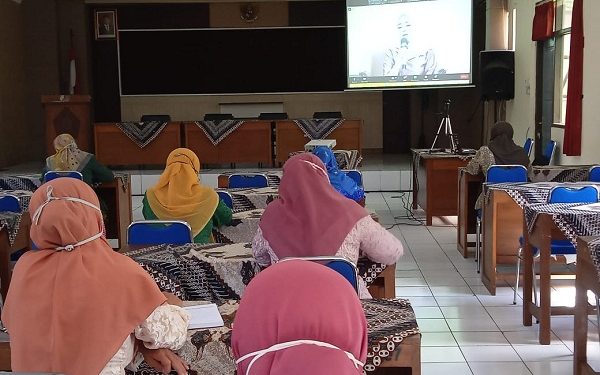 DWP Kemenag Kab. Temanggung Ikuti Webinar Nasional