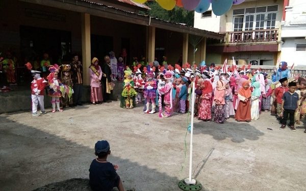 Karnaval Peringatan Hari Kartini