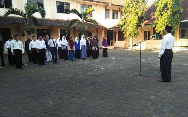 Pelepasan Kontingen Kompetisi Sains Madrasah Tahun 2017 Kabupaten Temanggung