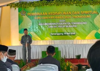 Pembinaan Kedisiplinan Guru dan Karyawan MAN Temanggung