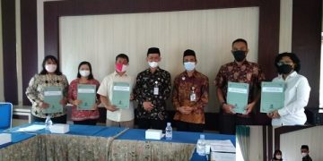 Penyerahan SK Penyuluh Agama Katolik Non PNS di Lingkungan Kemenag Kab. Temanggung
