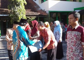 Penyerahan Surat Tugas CPNS Tahun 2019 Kankemenag Kabupaten Temanggung