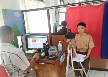 Siswa MAN Temanggung Ikuti Perekaman E-KTP