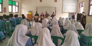 KUA Kec. Bulu Sosialisasikan Pencegahan Pernikahan Dini pada Pelajar SMPN 3 Bulu