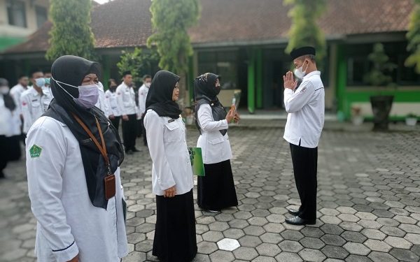 Penyerahan SK Mutasi di Lingkungan Kemenag Kab. Temanggung