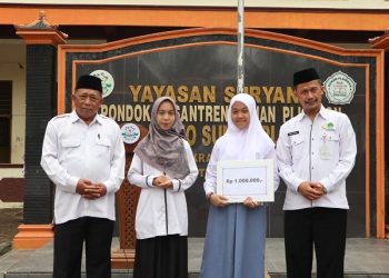Kepala Kemenag Berikan Reward Kepada Siswa MA D Baito Juara KSM 2022