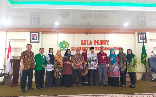 Talenta Guru Madrasah Di Ajang Lomba Menyanyi Tunggal