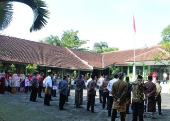 Kemenag Kab. Temanggung Gelar Upacara Peringatan Hardiknas