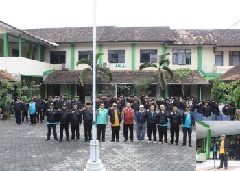 Kakankemenag Kab. Temanggung Lepas Peserta Pekan Olahraga Madrasah Aliyah (POPMA) Tingkat Provinsi Jawa Tengah