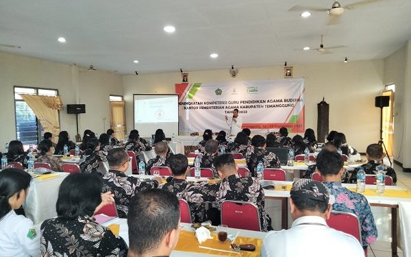 Peran Guru Sangatlah Strategis Dalam Memberikan Kontribusi Bagi Semua Siswa