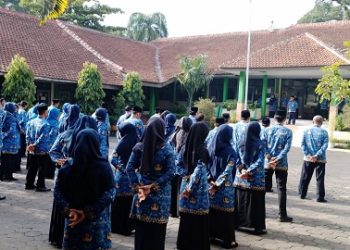 Apel Penghormatan Bendera di Lingkungan Kankemenag Kab.Temanggung