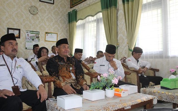 Pejabat Kankemenag Kab. Temanggung Ikuti Rakernas Kementerian Agama RI Secara Daring