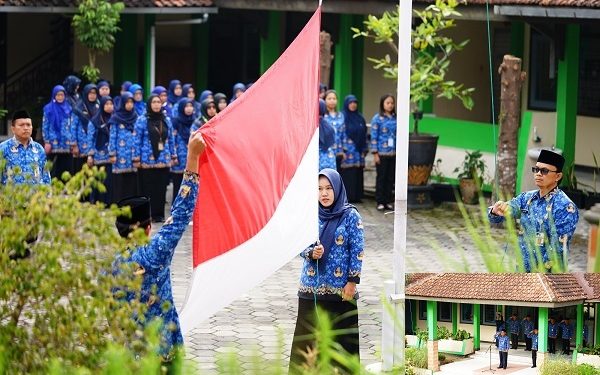 Kemenag Temanggung Gelar Upacara Bendera Hari Kebangkitan Nasional Tahun 2024